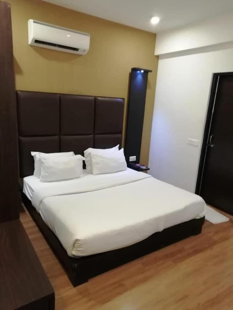 Sinq Beach Resort Calangute Luaran gambar
